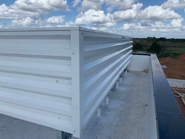 Horizontal Rooftop Screen in Floresville Texas